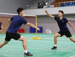 Strategi Memanfaatkan Kelemahan Lawan Badminton Melalui Pengamatan Di Set Pertama Pertandingan